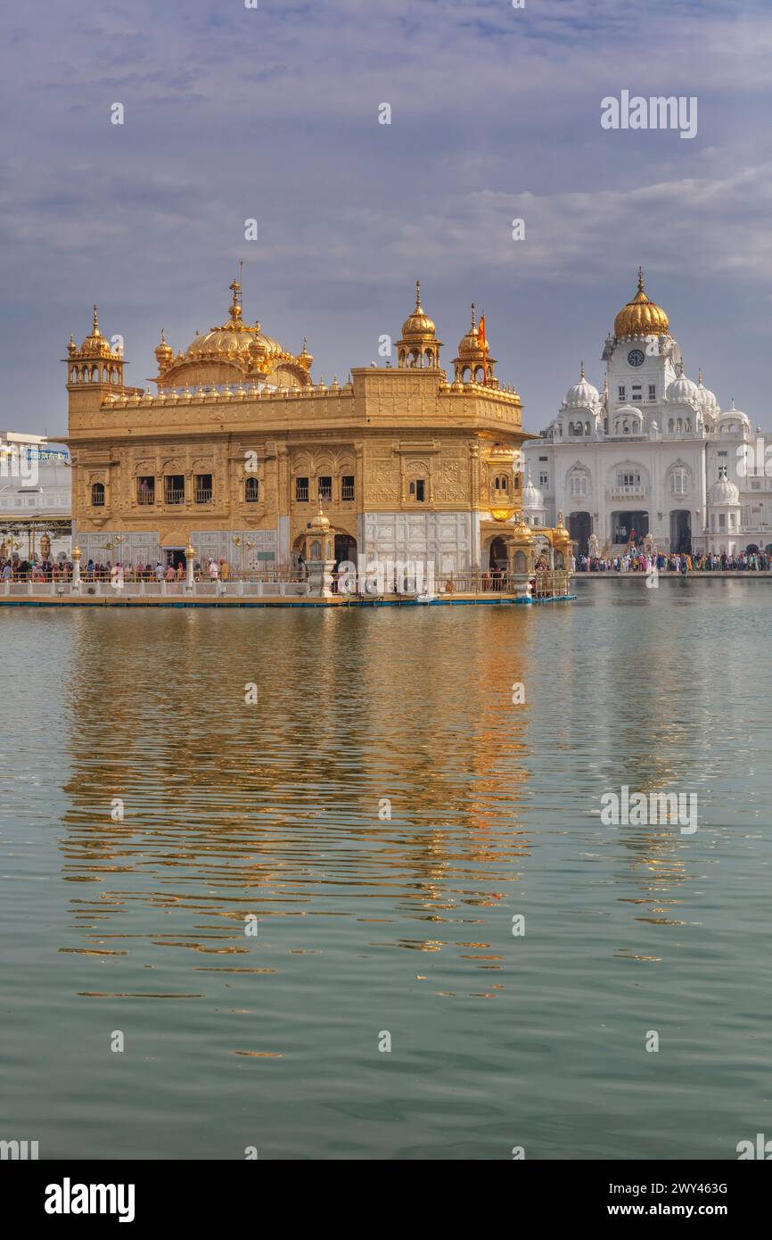 Golden temple complex punjab india hi-res stock photography and images ...