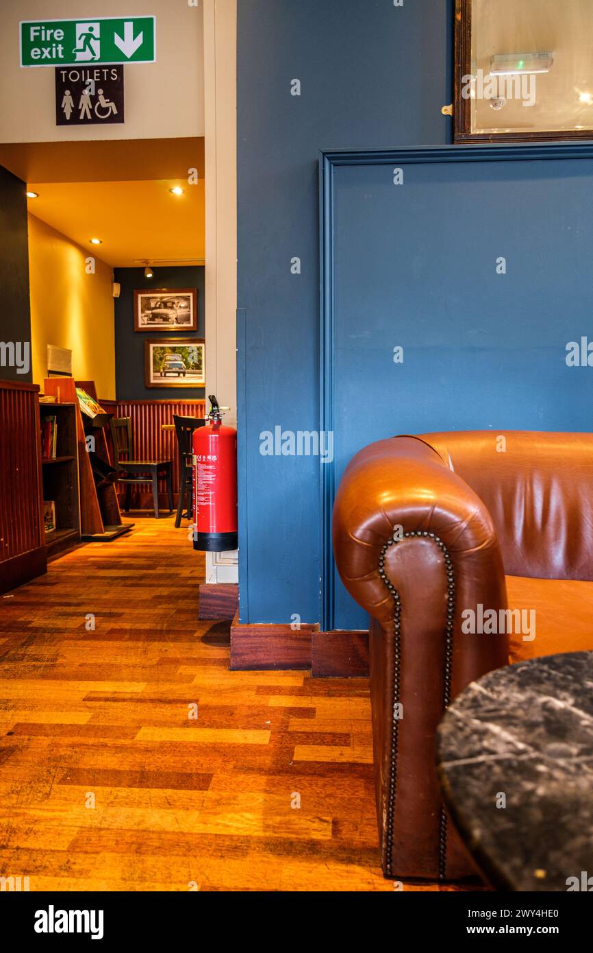 Epsom, Surrey, UK April 03 2024, Interior Shot Nero Coffee Shop Trendy Interior With No People Stock Photo