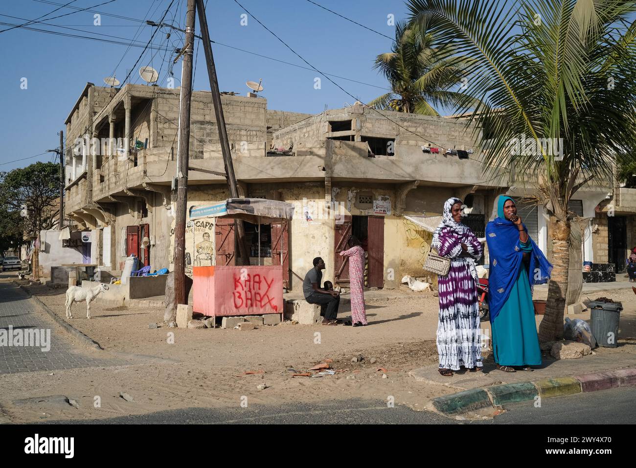 Femmes africaine hi-res stock photography and images - Alamy