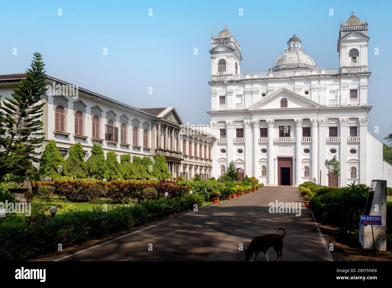 Goa viceroy's arch hi-res stock photography and images - Alamy