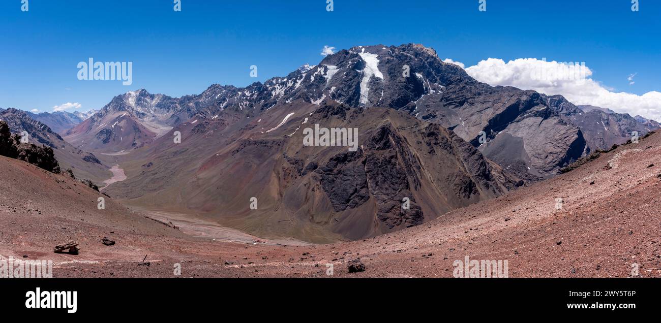 Argentina chile border hi-res stock photography and images - Alamy