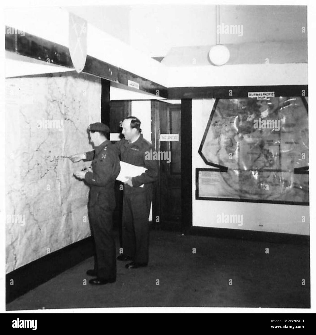 Military operational briefing Black and White Stock Photos & Images - Alamy