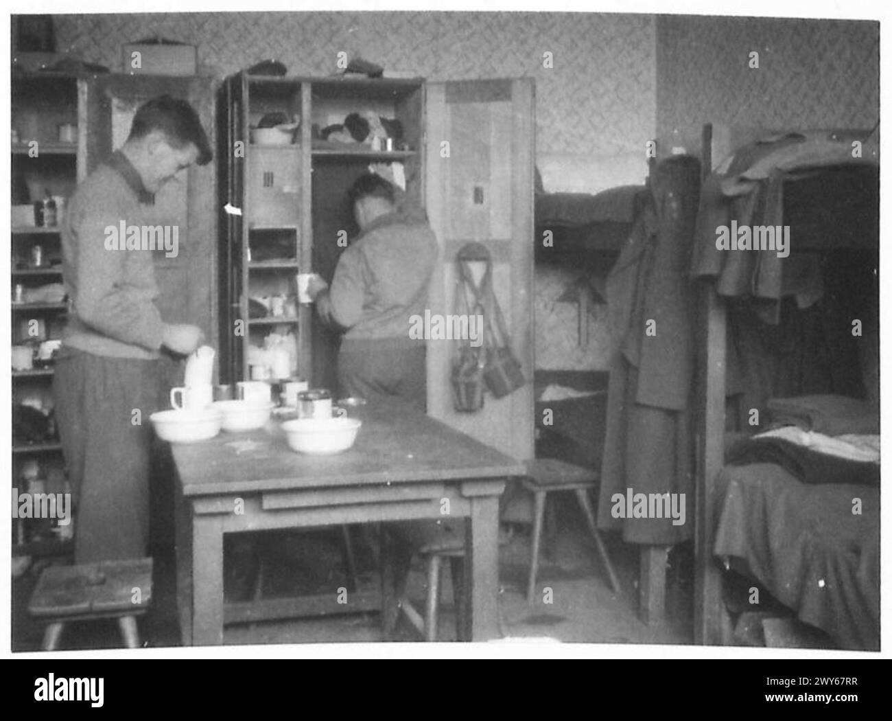 P.O.W. LIFE IN GERMANY - Officers� quarters at Marisch Trubau the double decker beds were almost standard in Germany, although at Moosburg POWs slept in '12 seaters'. January 1944. , British Army, 21st Army Group Stock Photo