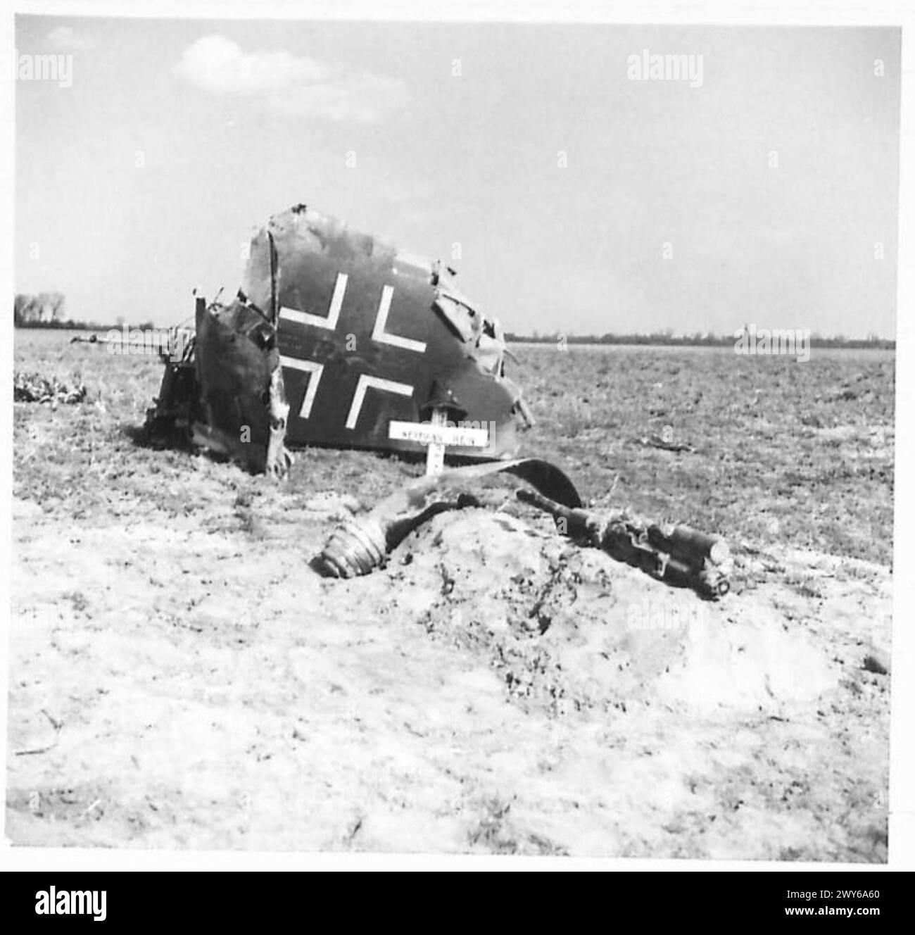 PREPARATIONS FOR THE RHINE BATTLE - A Luftwaffe pilot shot down by our anti-aircraft Bofors was called Rein, pronounced Rhine. He died and was buried within sight of the River Rhine. Parts of his machine were placed on his grave. , British Army, 21st Army Group Stock Photo