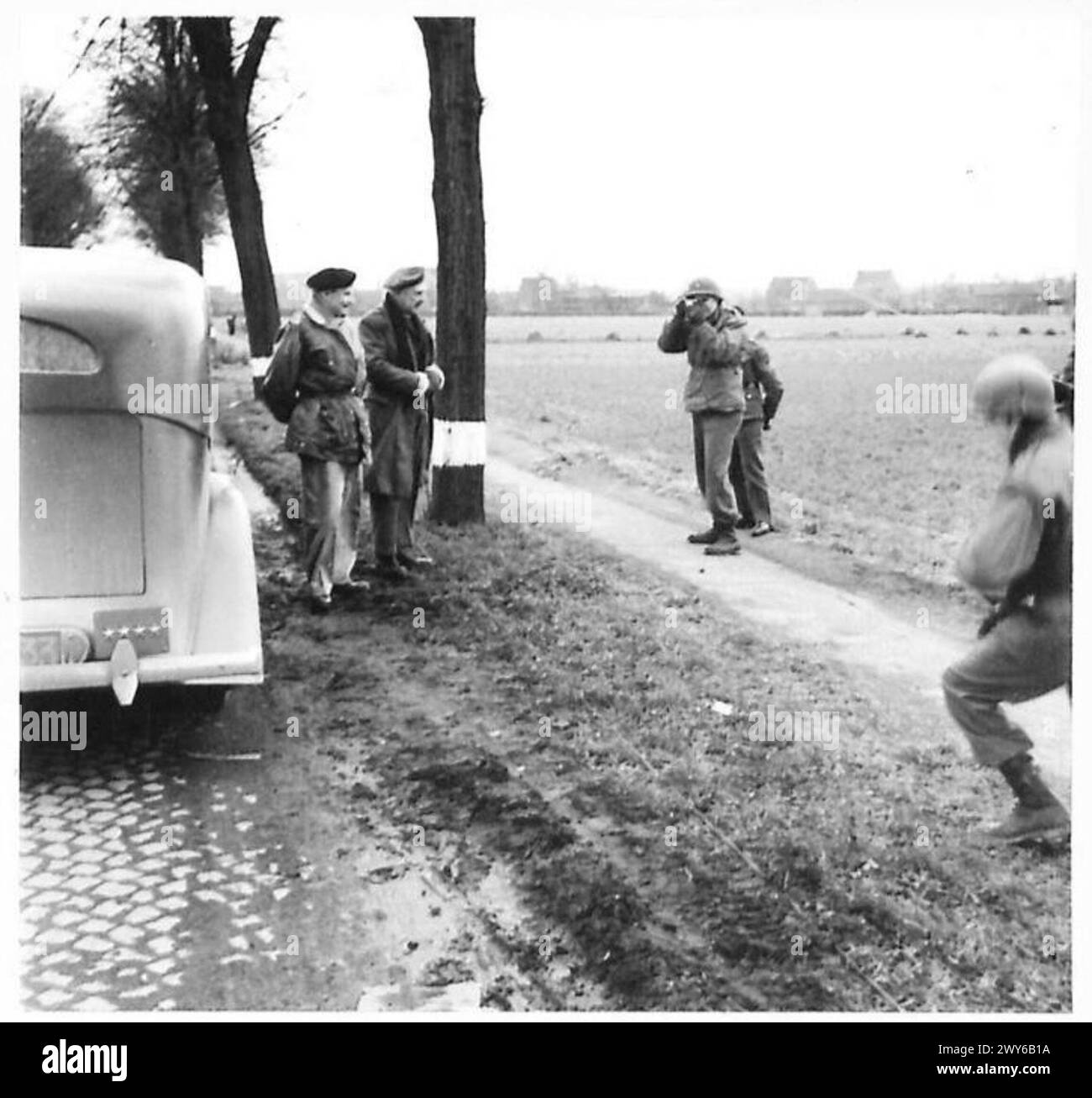 FIELD MARSHAL MONTGOMERY TOURS WESTERN FRONT IN GERMANY - American Army ...