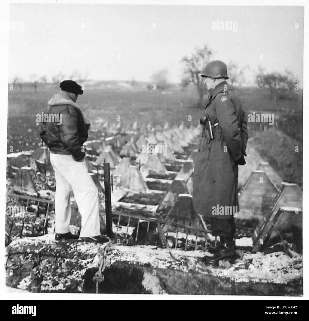 FIELD-MARSHALL MONTGOMERY CONFERS WITH ALLIED COMMANDERS - Maj-Gen