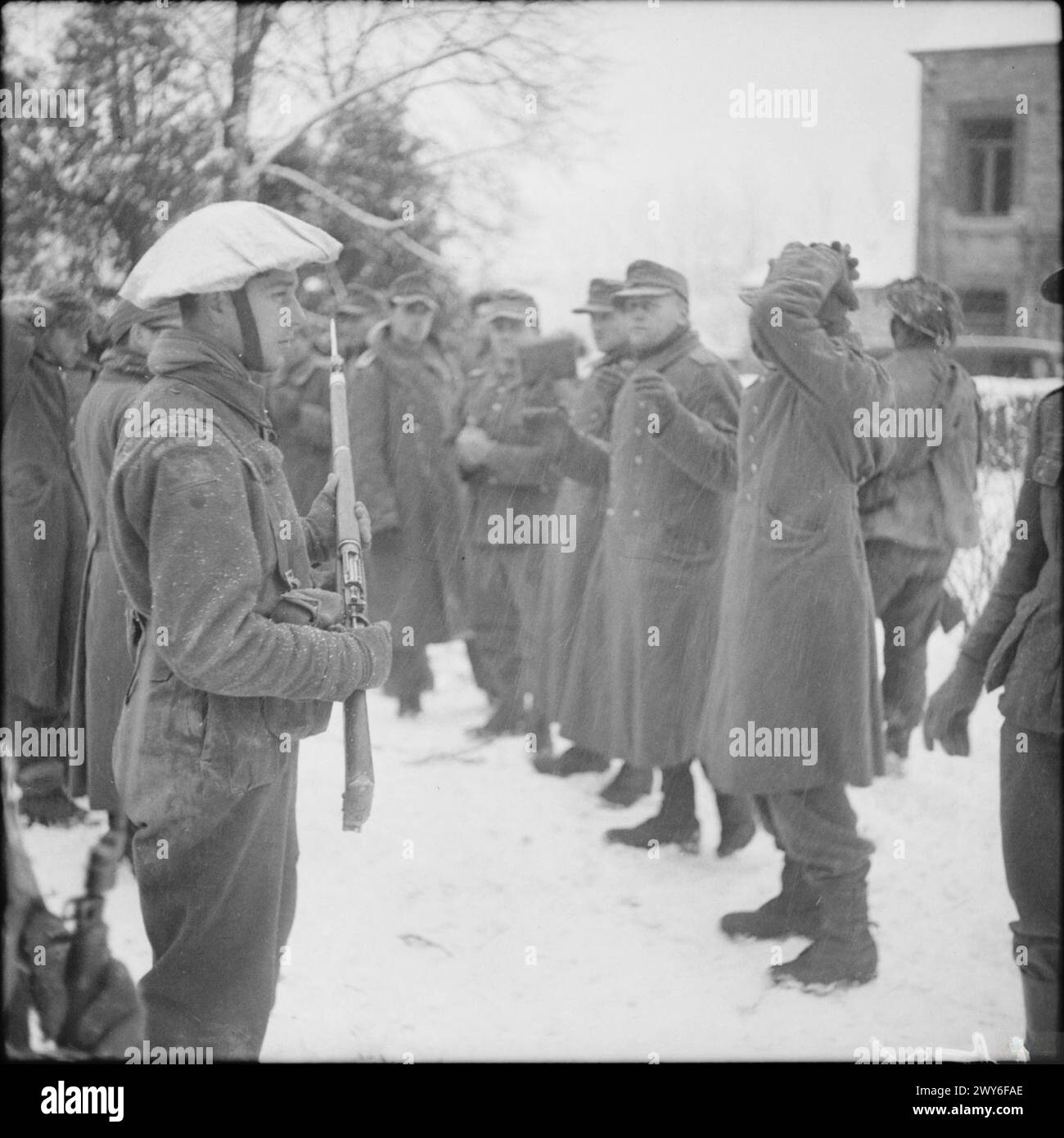 THE BRITISH ARMY IN NORTH-WEST EUROPE 1944-1945 - Soldiers of 1st 'Ox ...