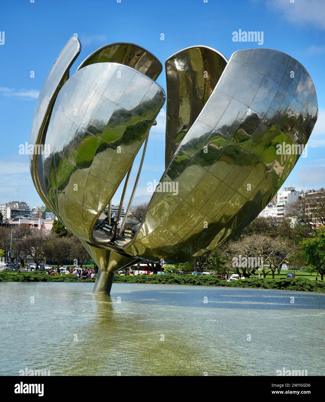 Floralis Genérica, a sculpture made of steel and aluminum in Plaza de las Naciones Unidas, Avenida Figueroa Alcorta. Stock Photo
