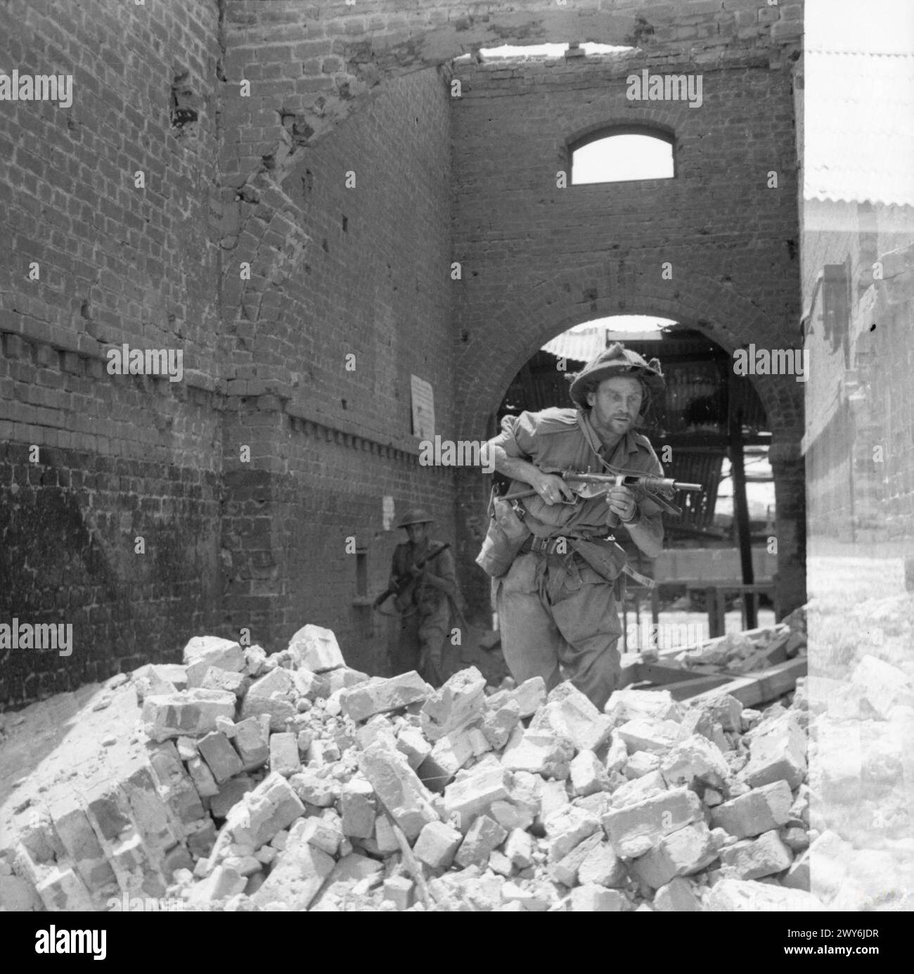THE BRITISH ARMY IN BURMA 1945 - Men of the 2nd York and Lancaster ...