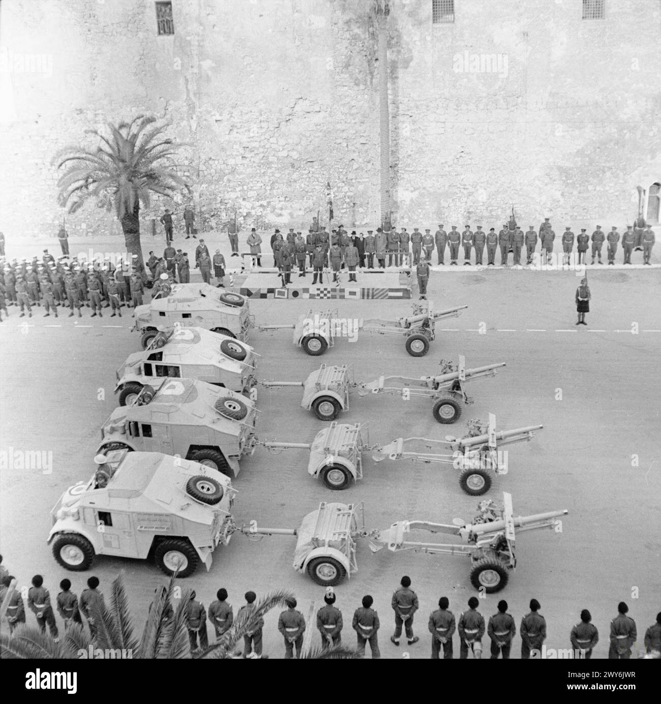 THE BRITISH ARMY IN NORTH AFRICA 1943 Chevrolet FATs and a Morris