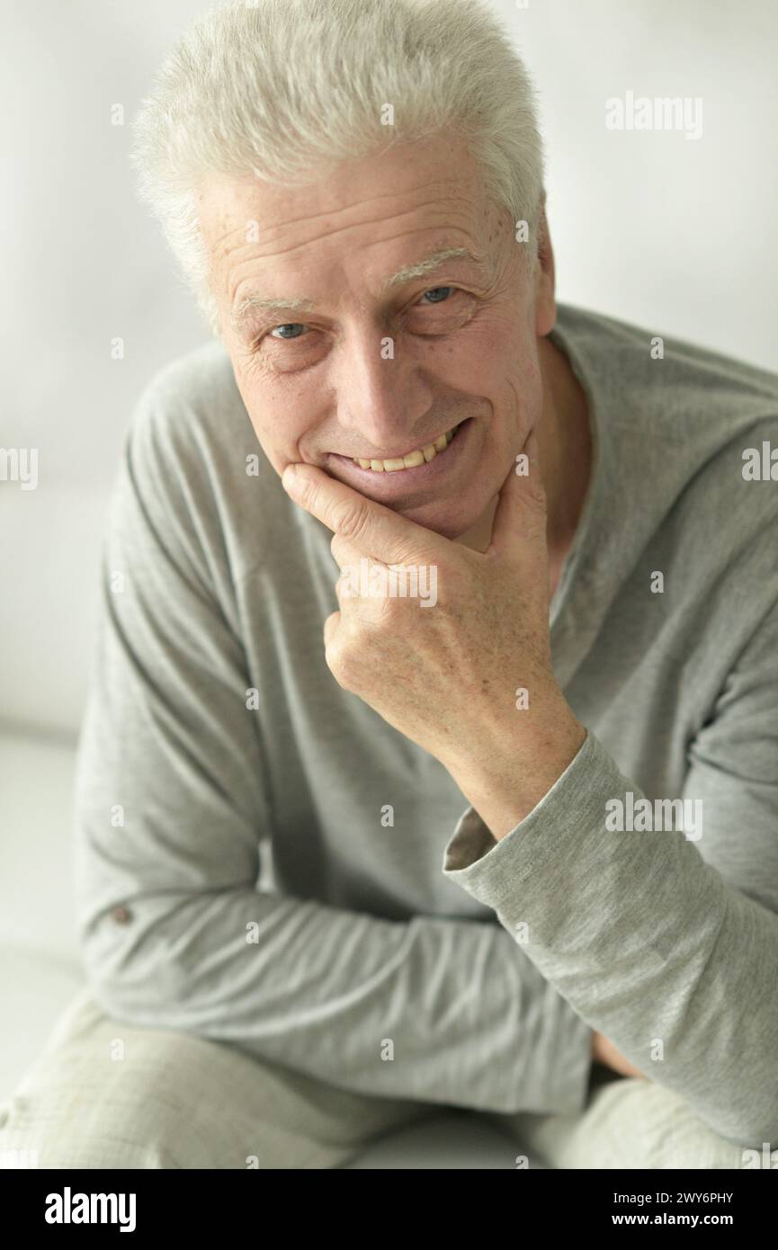 Old man posing advertisement hi-res stock photography and images - Alamy