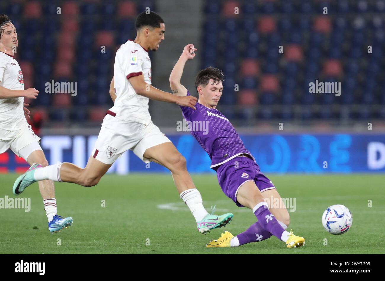 Bologna, Italia. 04th Apr, 2024. Torino's Come Bianay Balcot fights for the ball with Fiorentina's Jonas Harder during the Italian football championship Primavera Tim Cup 2023/2024 final between Fiorentina Primavera vs Torino Primavera at the Renato Dall'Ara stadium stadium, Bologna, northern Italy, Thursday, April 01, 2024. Sport - Soccer - (Photo Michele Nucci Credit: LaPresse/Alamy Live News Stock Photo