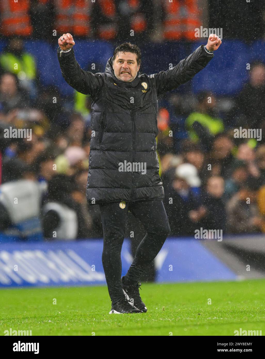 London, UK. 04th Apr, 2024 - Chelsea v Manchester United - Premier League - Stamford Bridge.                                                               Mauricio Pochettino celebrates an amazing 4-3 Chelsea victory at the final whistle. Picture Credit: Mark Pain / Alamy Live News Stock Photo