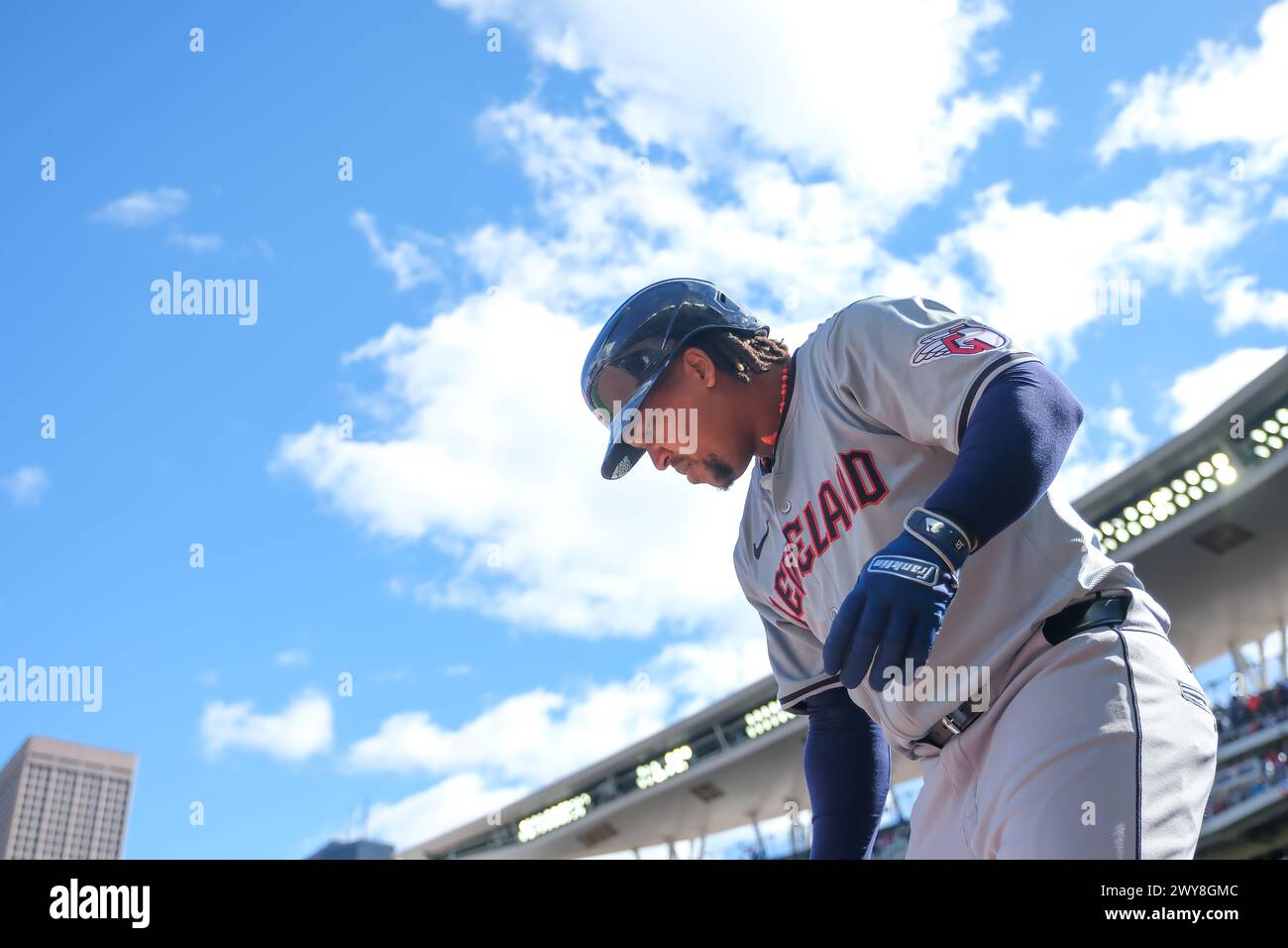 minneapolis-minnesota-usa-4th-apr-2024-cleveland-guardians-third