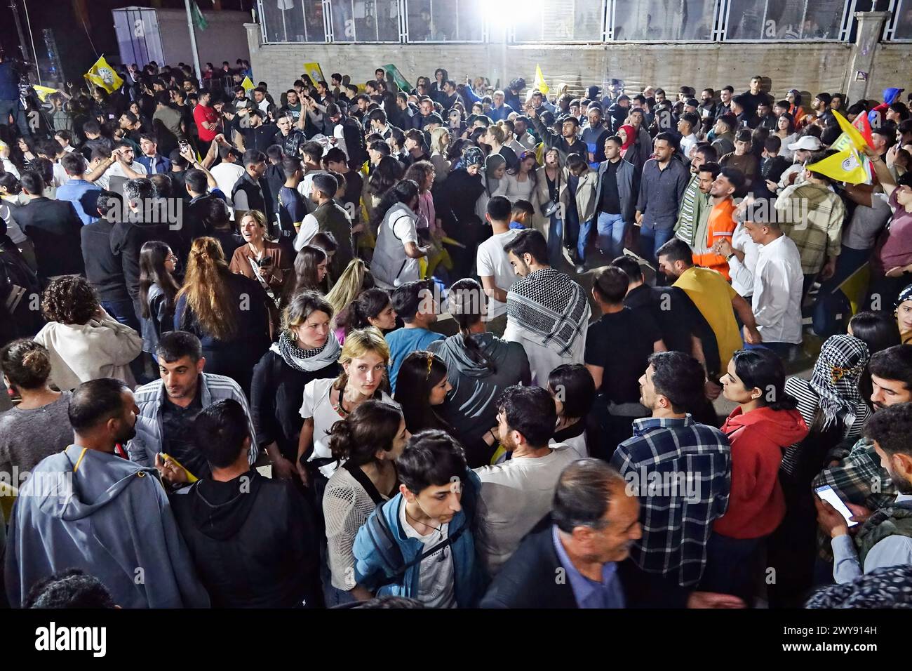 Hundreds of people seen dancing during the celebration in Diyarbakir ...