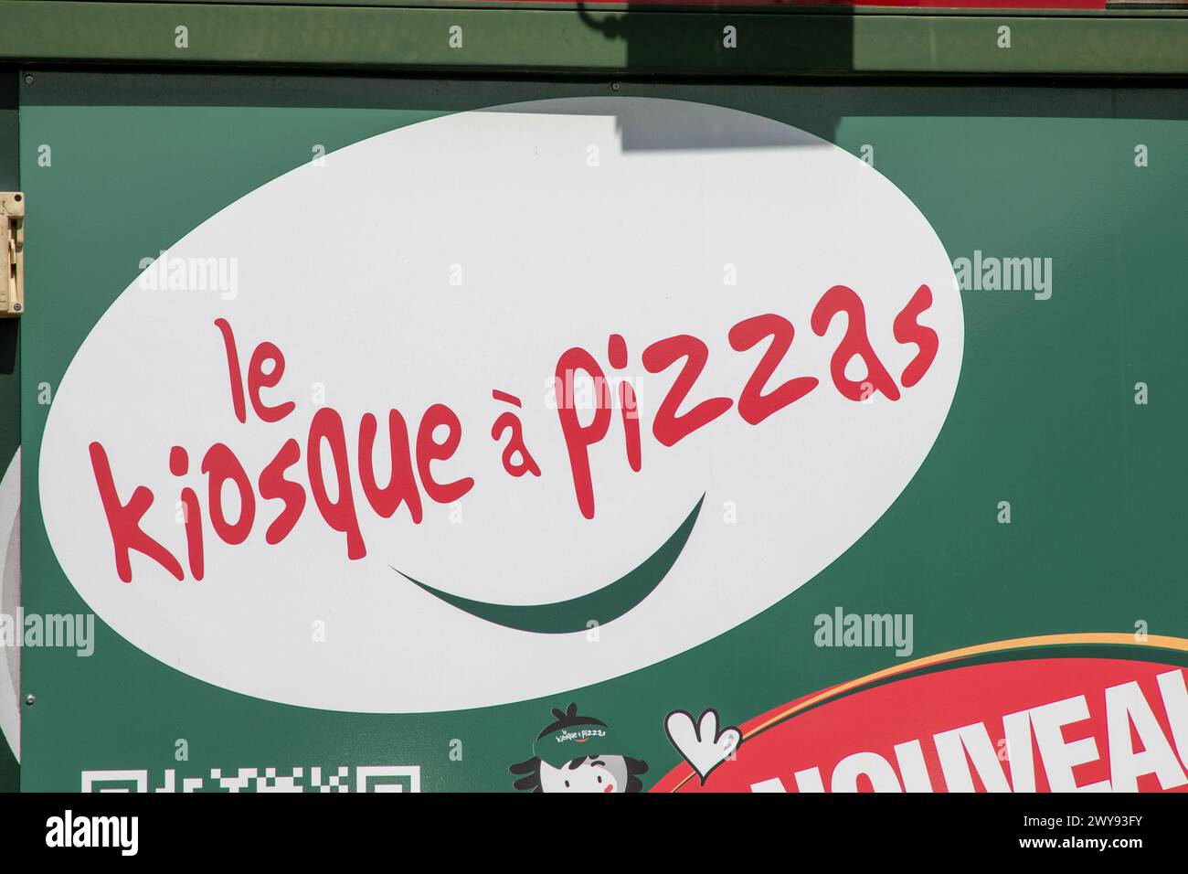 Bordeaux , France -  04 04 2024 : le kiosque a pizza sign brand store of italian logo text shop iitalia pizzeria Stock Photo