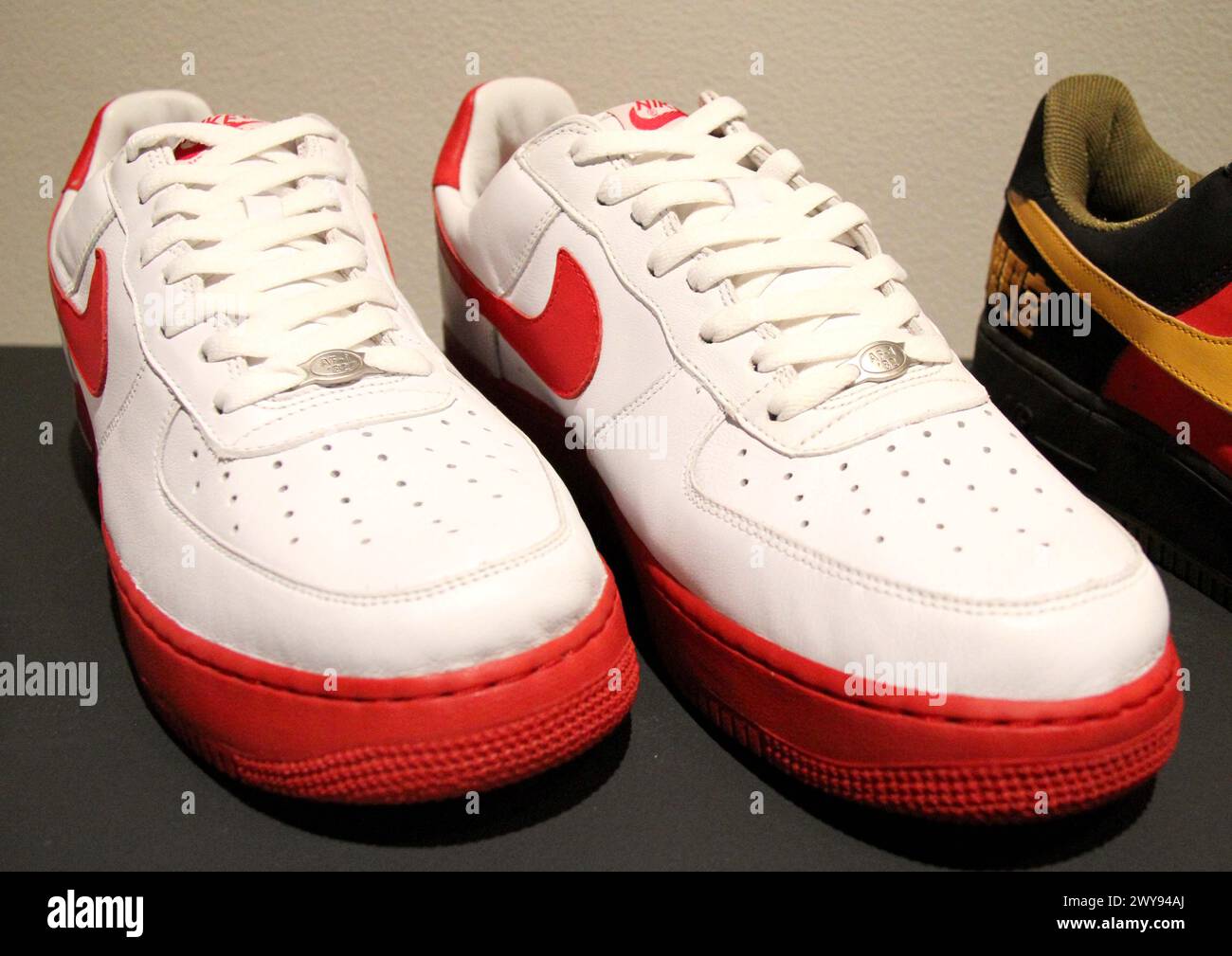 Air force 1 commercial online