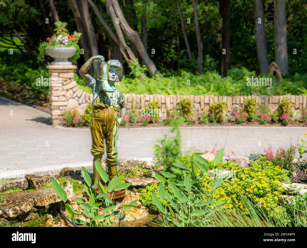Boy with the Boot statue and fountain, first displayed in 1898