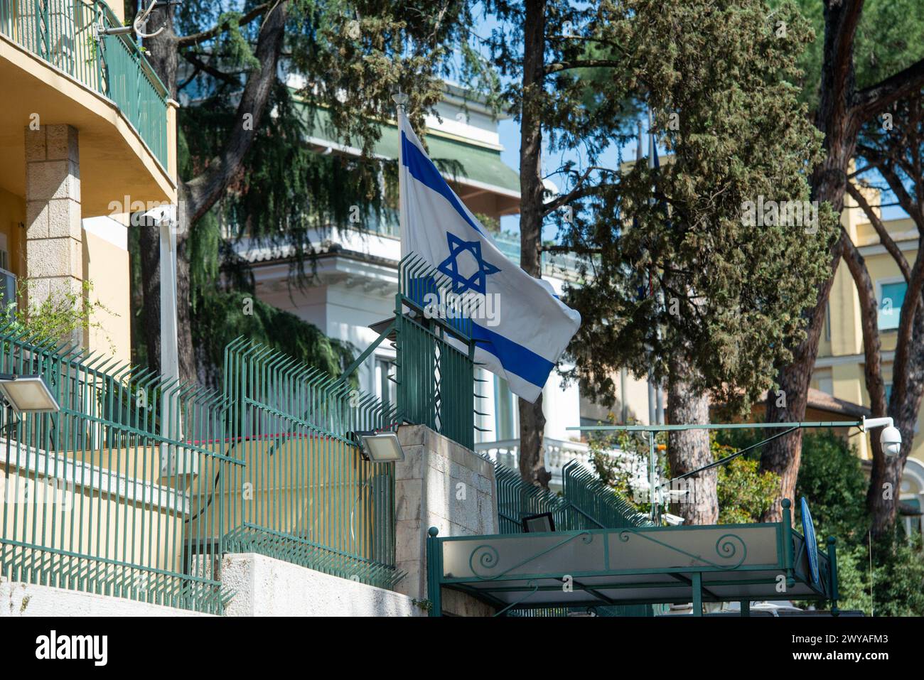 Ambasciata di Israele in Italia chiusa. Nella foto la sede dell