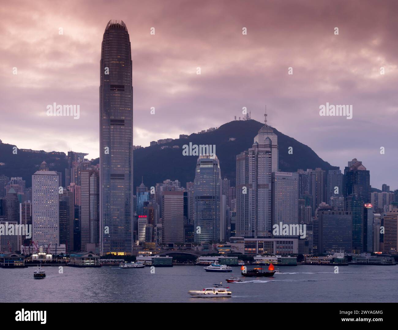 Hong kong 2023 skyline hi-res stock photography and images - Alamy
