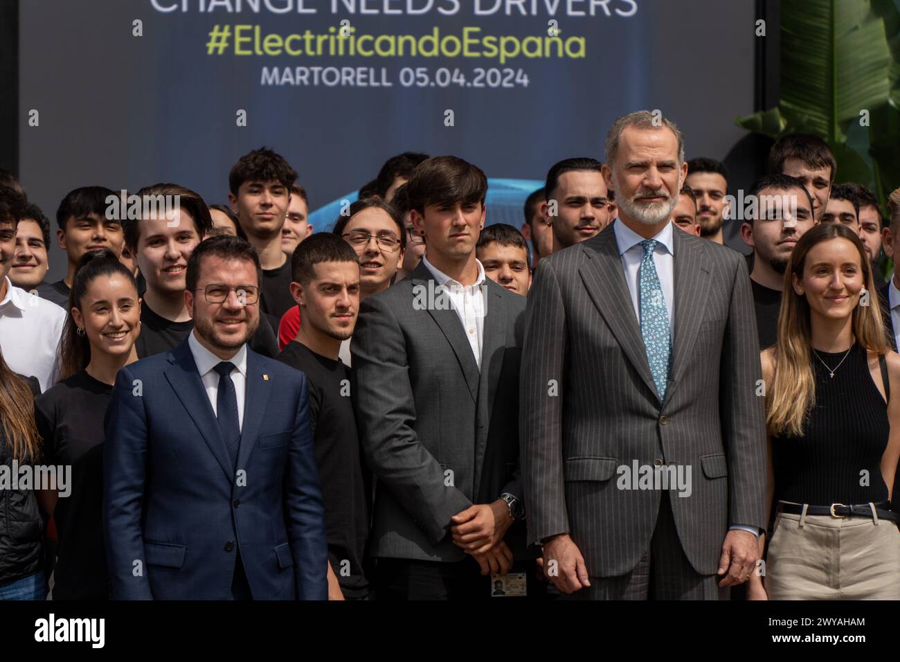 The King of Spain, the President of the Generalitat, and the Spanish Minister of Industry attend a presentation conference of the battery assembly factory of SEAT in Martorell, where the SEAT president has requested more investment from governments for the electrification of mobility, as well as incentives for vehicle purchases. El rey de España, el presidente de la Generalitat y el ministro de Industria español asisten a una conferencia de presentación de la factoría de ensamblaje de baterías de SEAT en Martorell, donde el presidente de SEAT ha solicitado más inversión por parte de los gobier Stock Photo