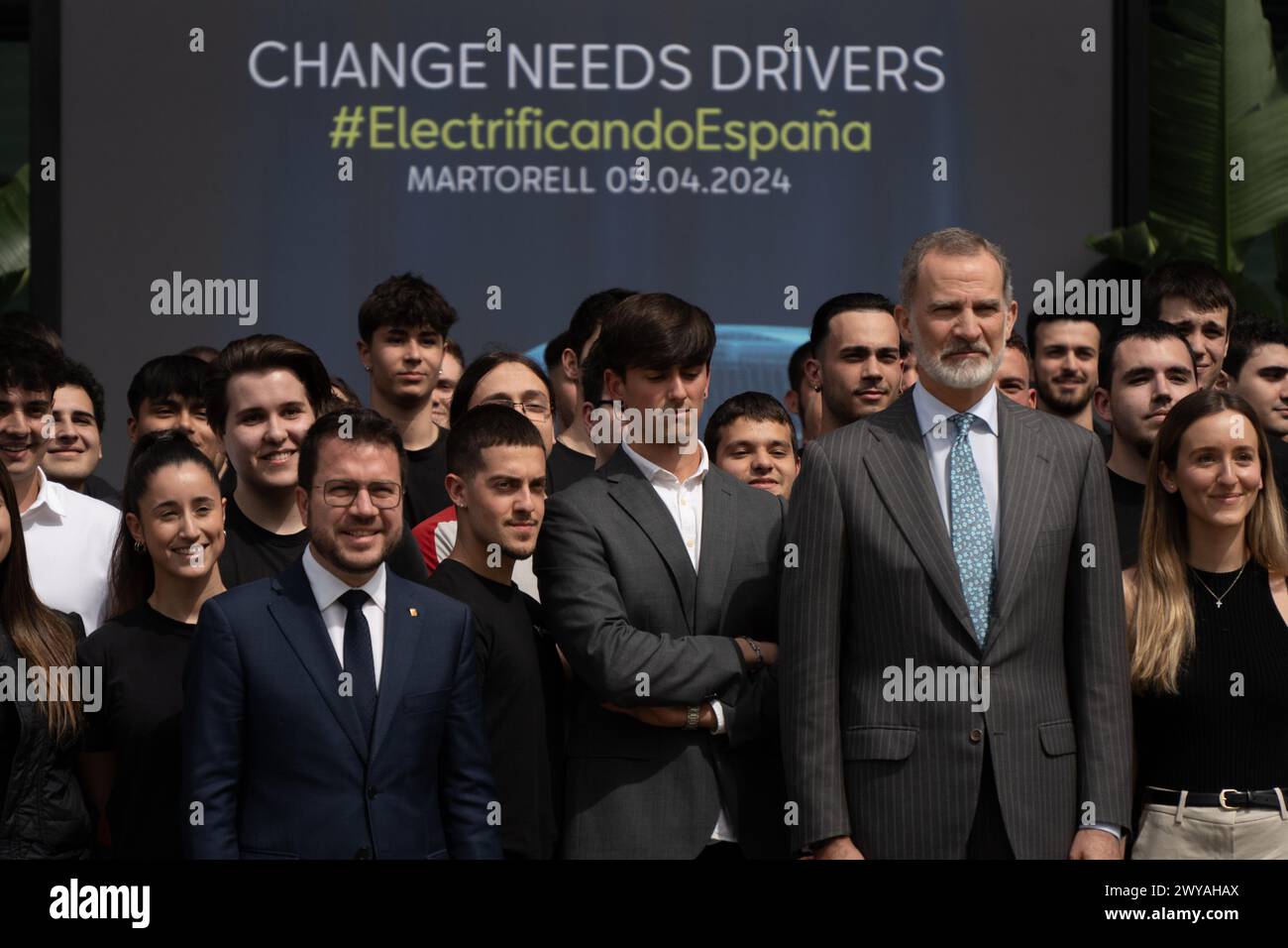 The King of Spain, the President of the Generalitat, and the Spanish Minister of Industry attend a presentation conference of the battery assembly factory of SEAT in Martorell, where the SEAT president has requested more investment from governments for the electrification of mobility, as well as incentives for vehicle purchases. El rey de España, el presidente de la Generalitat y el ministro de Industria español asisten a una conferencia de presentación de la factoría de ensamblaje de baterías de SEAT en Martorell, donde el presidente de SEAT ha solicitado más inversión por parte de los gobier Stock Photo