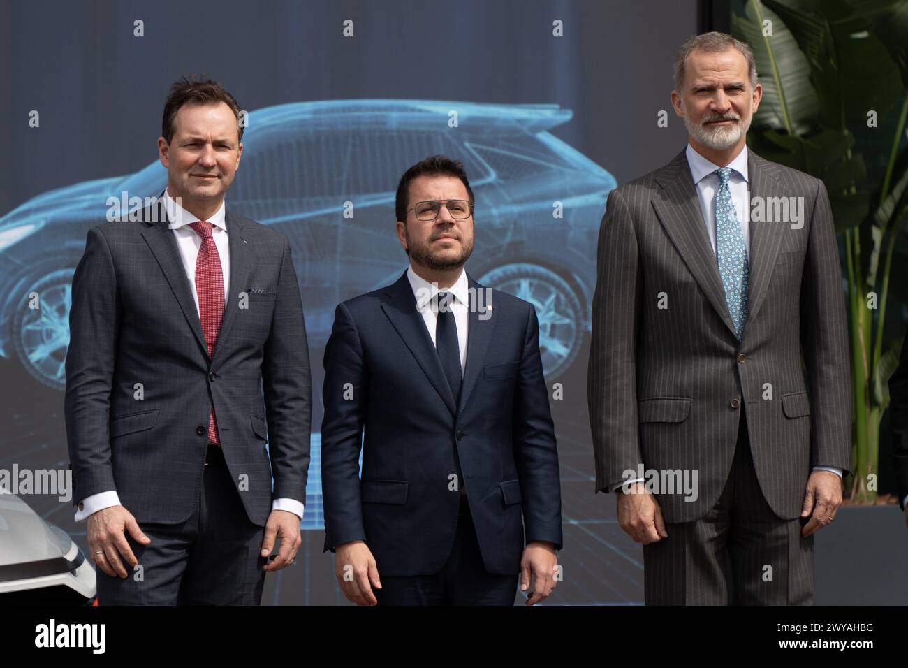 The King of Spain, the President of the Generalitat, and the Spanish Minister of Industry attend a presentation conference of the battery assembly factory of SEAT in Martorell, where the SEAT president has requested more investment from governments for the electrification of mobility, as well as incentives for vehicle purchases. El rey de España, el presidente de la Generalitat y el ministro de Industria español asisten a una conferencia de presentación de la factoría de ensamblaje de baterías de SEAT en Martorell, donde el presidente de SEAT ha solicitado más inversión por parte de los gobier Stock Photo