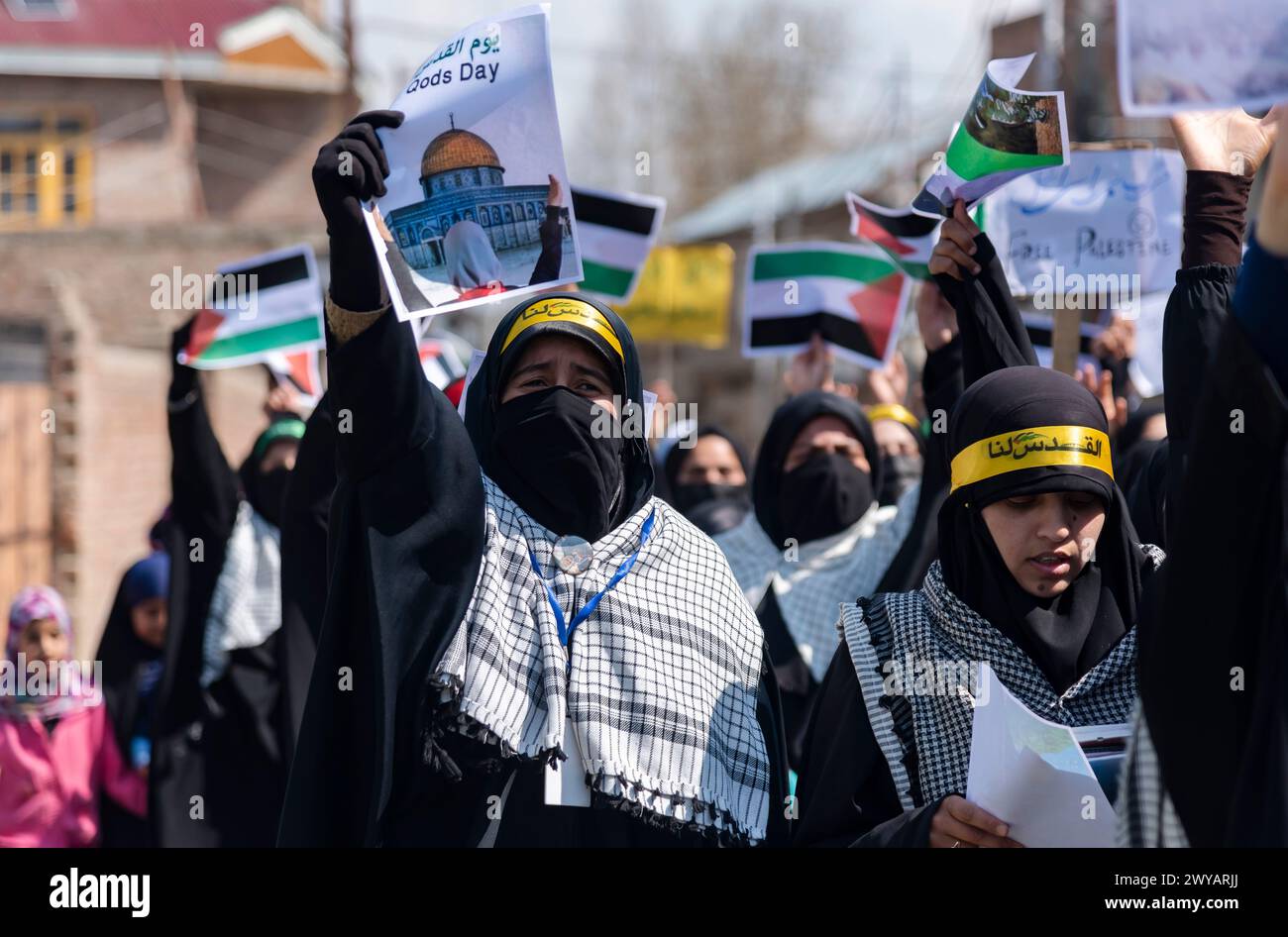 Srinagar, India. 05th Apr, 2024. Kashmiri Muslim women shout Anti ...