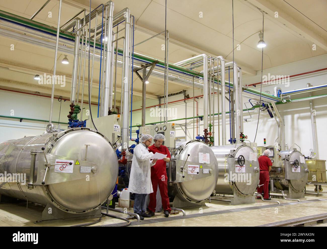 Hermetically sealed containers hires stock photography and images Alamy