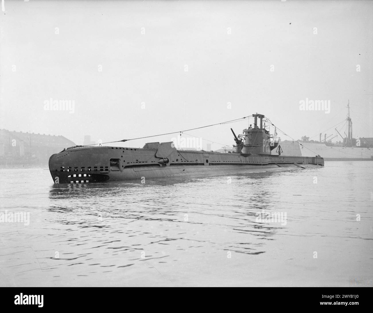 HMS STONEHENGE NEW SUBMARINE. 12 JUNE 1943, WALLASEY DOCK. HMS