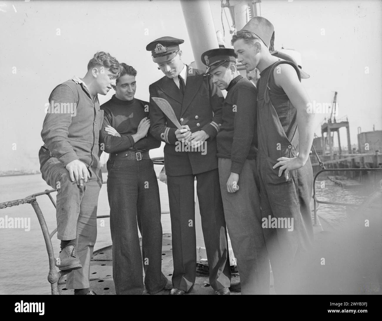 Hms Harding E harding hi-res stock photography and images - Alamy