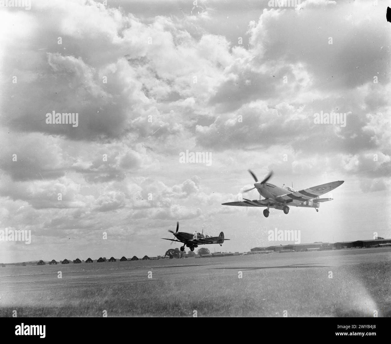 Supermarine spitfire mark ix hi-res stock photography and images - Alamy