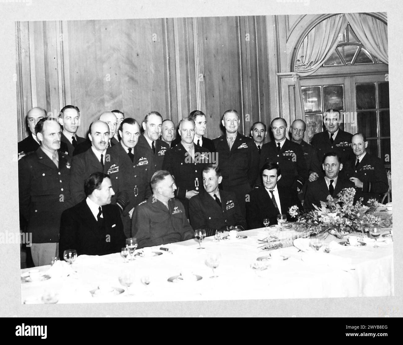Wartime captures hi-res stock photography and images - Alamy