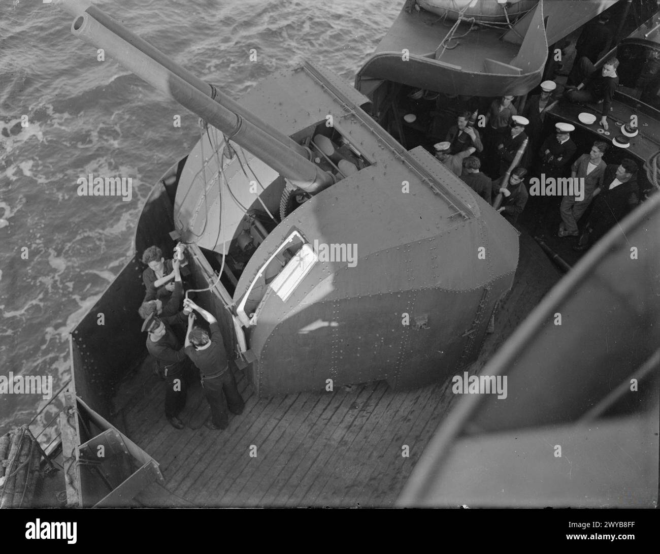 UNITS OF THE BRITISH FLEET IN THE MEDITERRANEAN. NOVEMBER 1940, ON ...