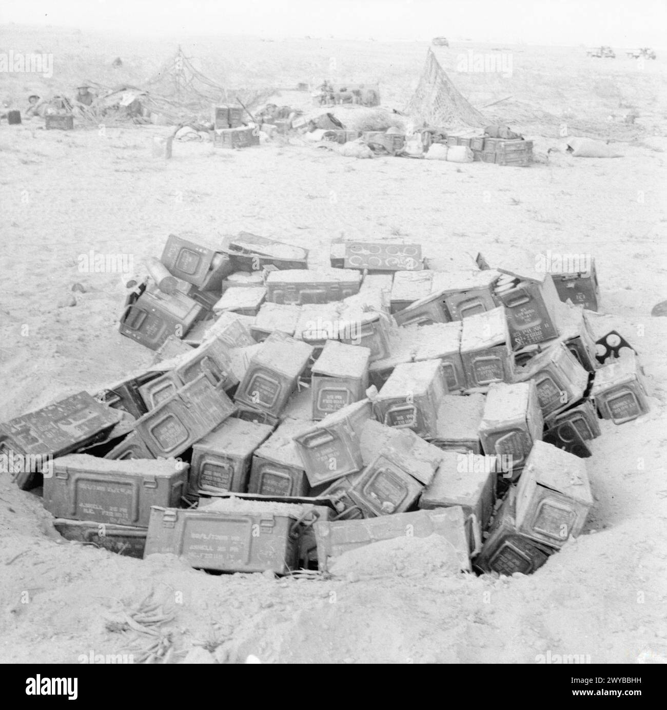 25 pounder shell hi-res stock photography and images - Alamy