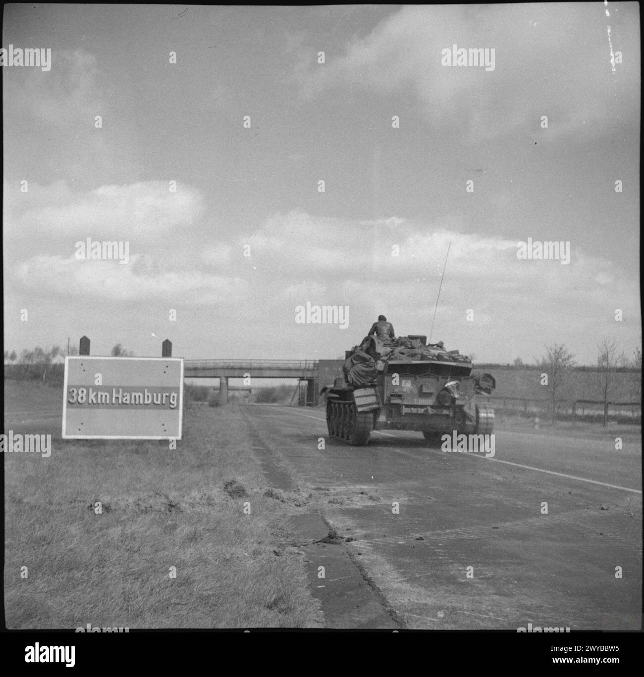 THE BRITISH ARMY IN NORTH-WEST EUROPE 1944-45 - A Cromwell tank of 7th ...