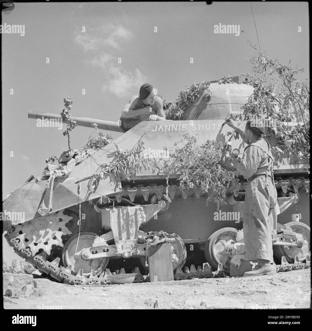 SOUTH AFRICAN FORCES IN ITALY, 1944 - A crew of the Pretoria Tank ...