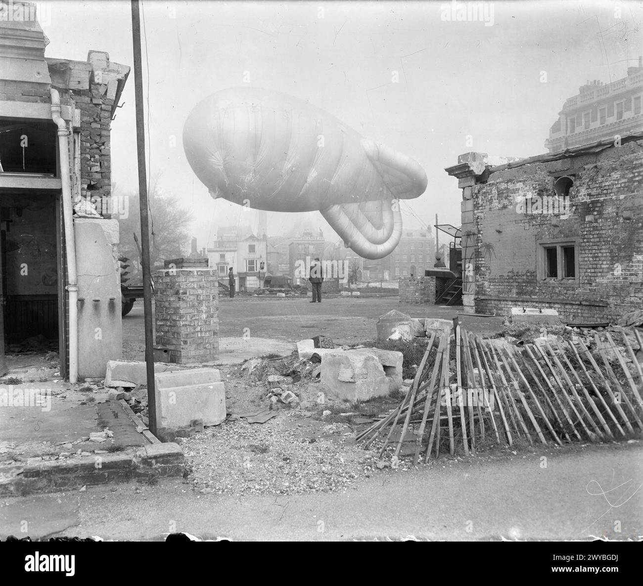 ROYAL AIR FORCE BALLOON COMMAND, 19391945. A kite balloon operated