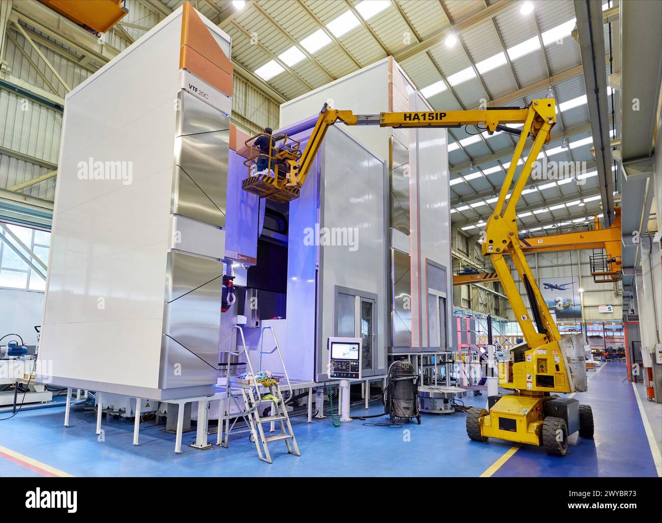 Machining Centre, CNC, Vertical turning and Milling lathe. Design ...