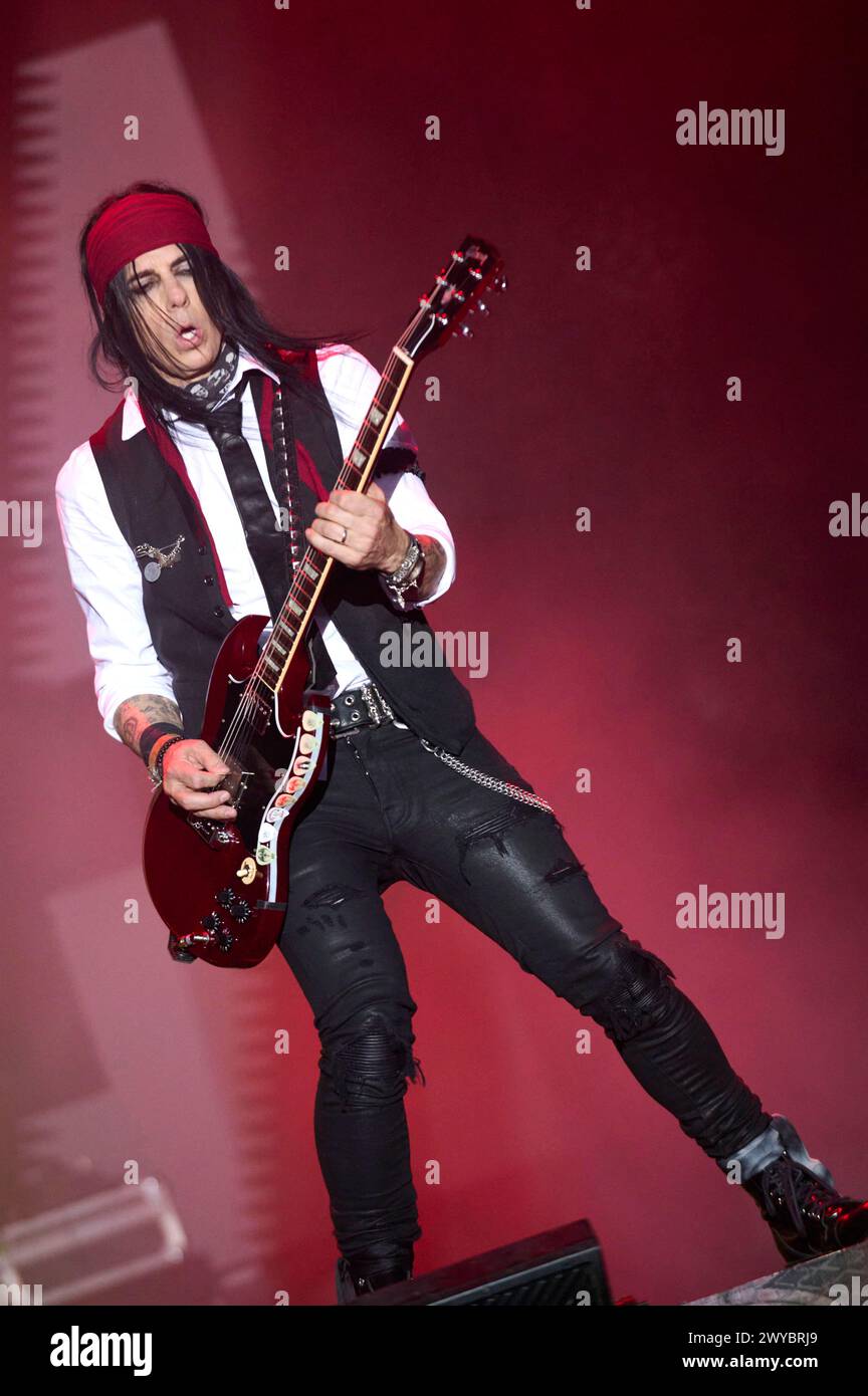 tommy-henriksen-von-den-hollywood-vampires-live-auf-dem-summerside