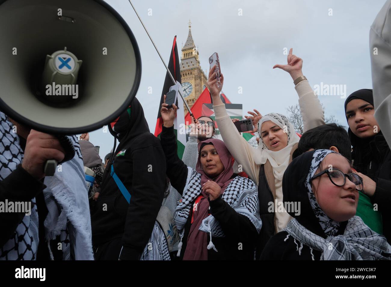 RECORD DATE NOT STATED Al-Quds Day Rally in London Activists converge ...