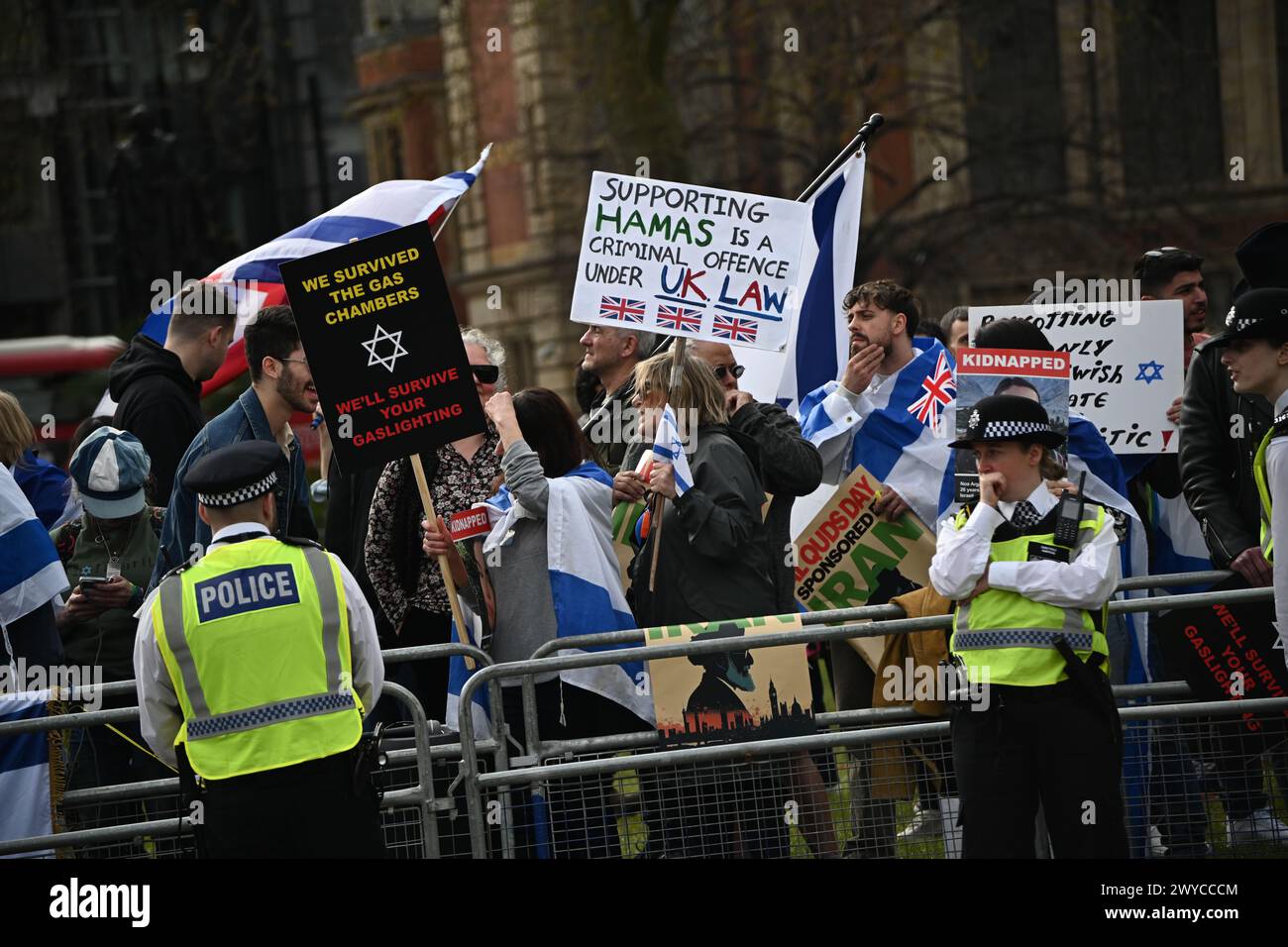 Parliament square, London, UK. 5th Apr, 2024. Pro-Isrealis protest