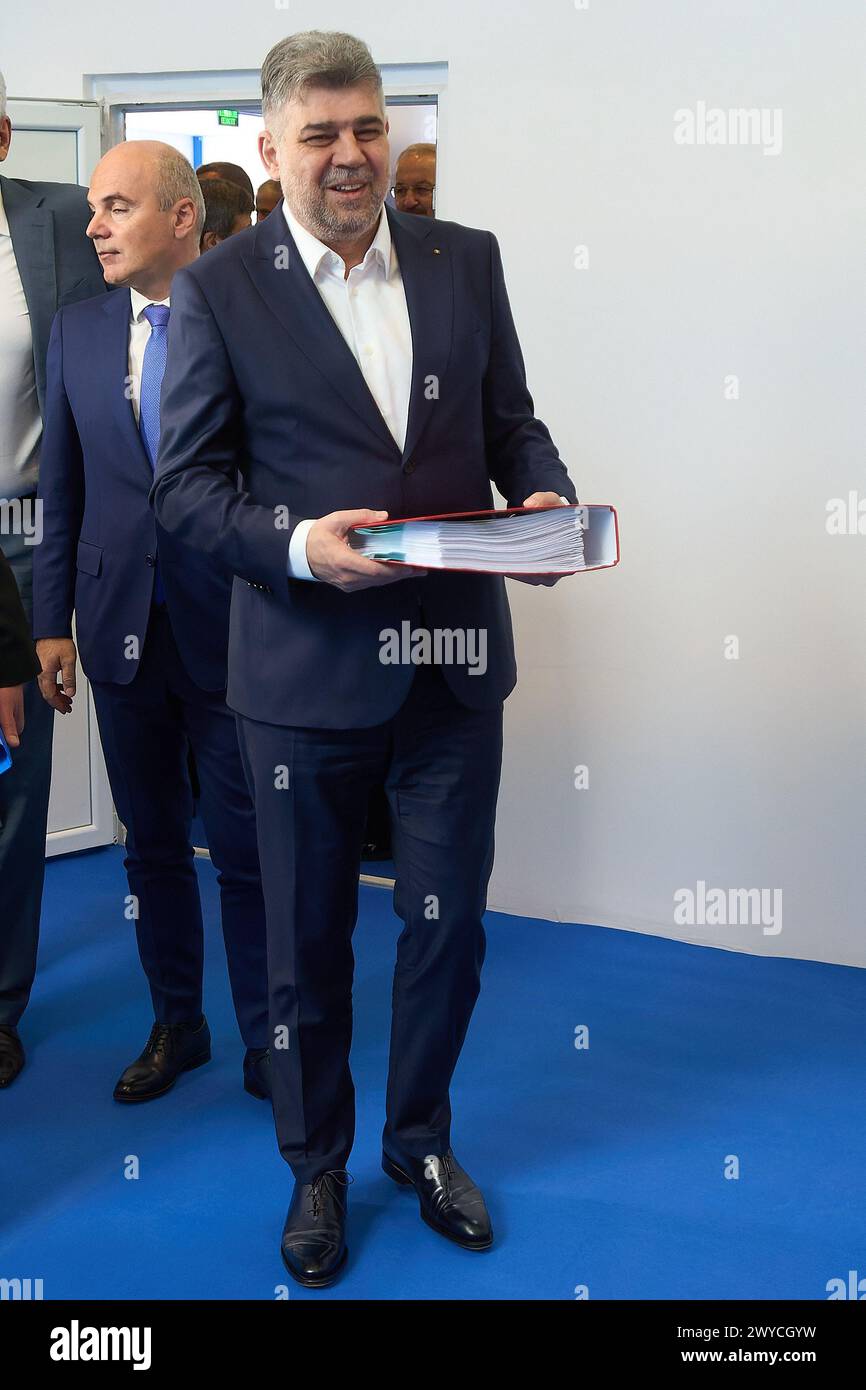 Bucharest, Romania. 5th Apr, 2024: Marcel Ciolacu, president of Social Democratic Party (PSD), submits the Social Democratic Party (PSD) - National Liberal Party (PNL) Alliance list of candidates for the European Parliament elections, at the Central Electoral Bureau. Credit: Lucian Alecu/Alamy Live News Stock Photo