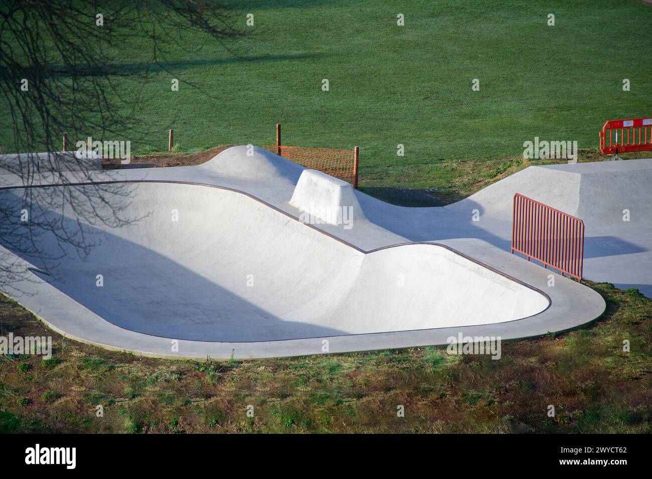Benchuary Concrete skatepark recently opened in Banchory Stock Photo - Alamy