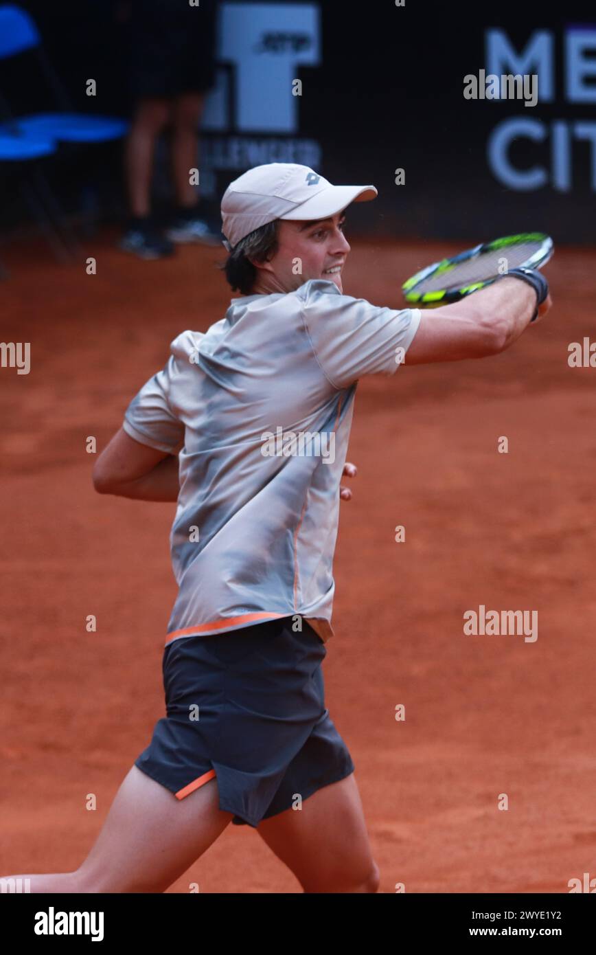 Mexico City, Mexico. 05th Apr, 2024. April 5, 2024, Mexico City, Mexico: Adam Walton of Australia returns a shot to Christian Harrison of United States and Marcus Willis of Great Britain during the Mexico City Open quarter finals match at Deportivo Chapultepec. Tristan Schoolkate/ Christian Harrison defeated Christian Harrison/ Marcus Willis 2 sets to 0. on April 5, 2024 in Mexico City, Mexico. (Photo by Carlos Santiago/ Eyepix Group/Sipa USA) Credit: Sipa USA/Alamy Live News Stock Photo