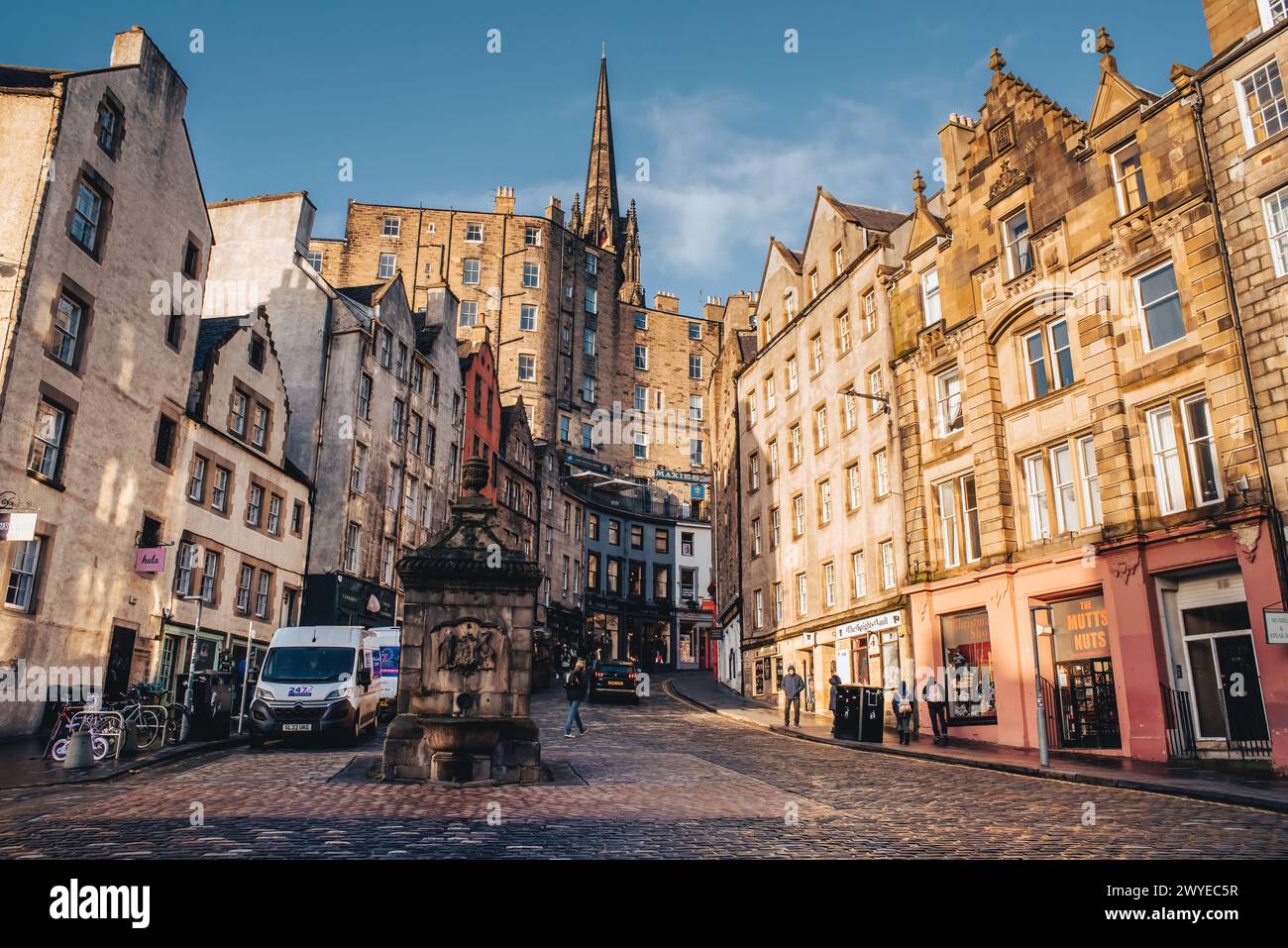 Edinburgh, Scotland - January 22nd, 2024: Old buildings on a sunny day at the intersection of West Bow and Grassmarket Stock Photo