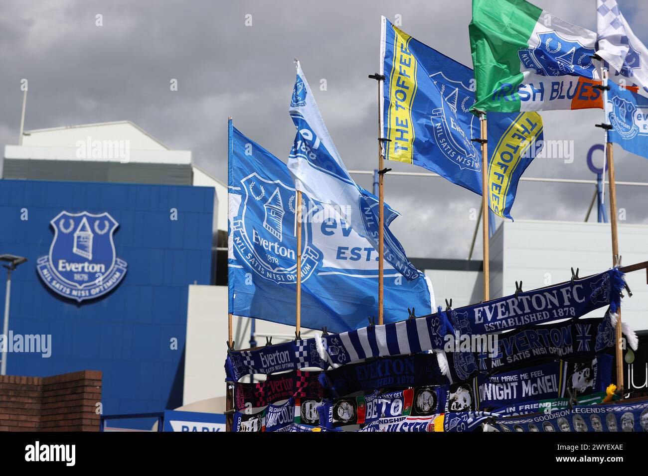 Goodison park outside hires stock photography and images Alamy