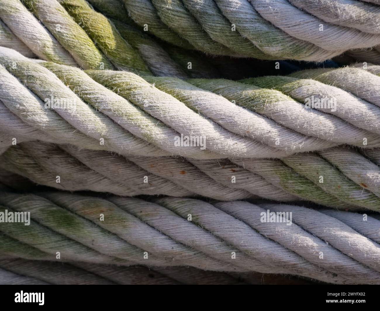 Vintage sailing rope hi-res stock photography and images - Alamy