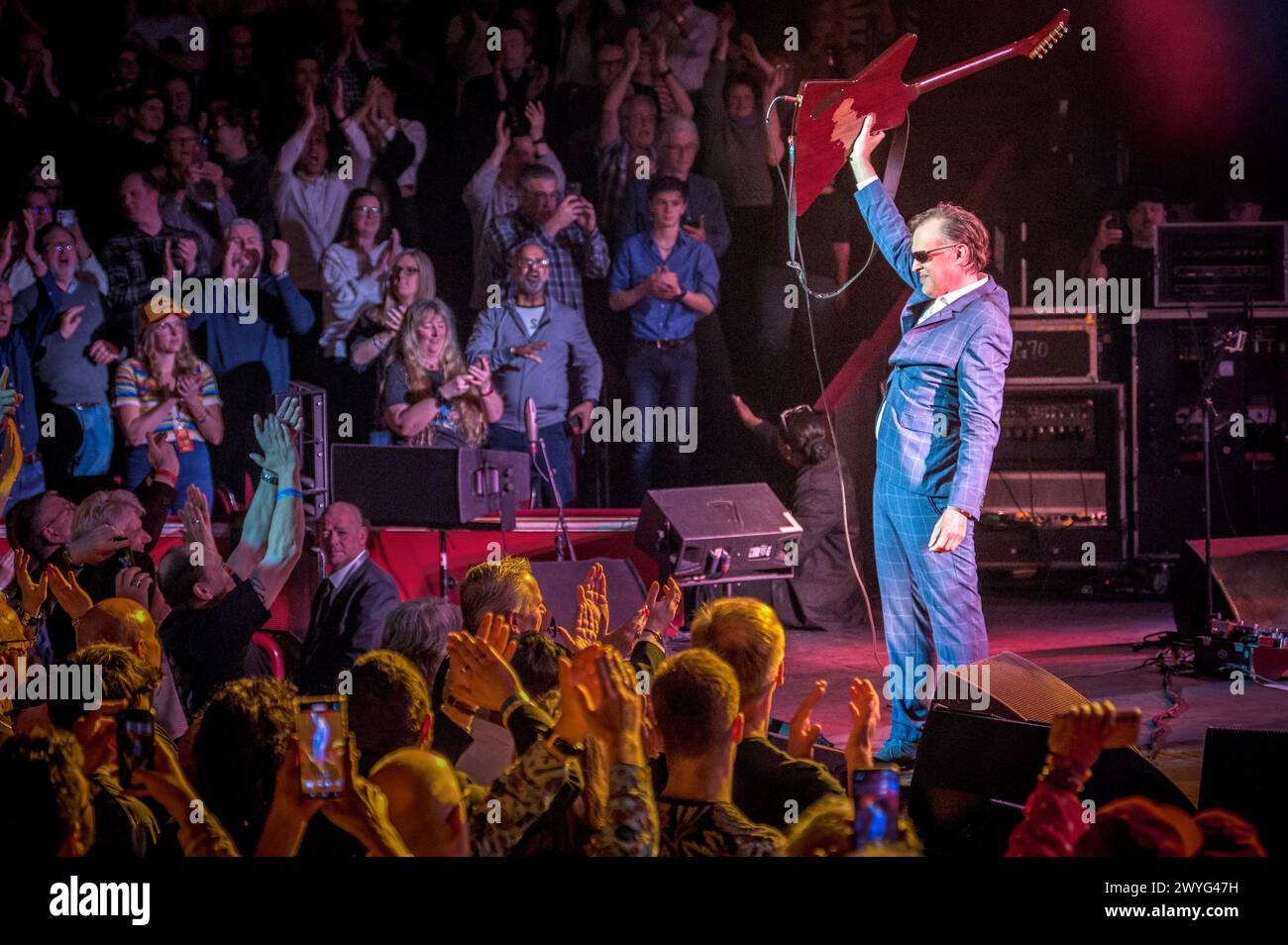 Joe Bonamassa enraptures the Royal Albert Hall crowd Stock Photo