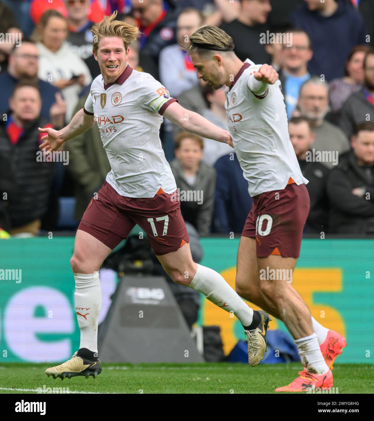 06 Apr 2024 - Crystal Palace v Manchester City - Premier League - Selhurst Park. Kevin De Bruyne celebrates his second goal against Crystal Palace. Picture : Mark Pain / Alamy Live News Stock Photo